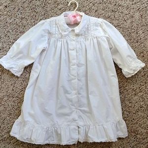 Girls white dress, size 4 years
